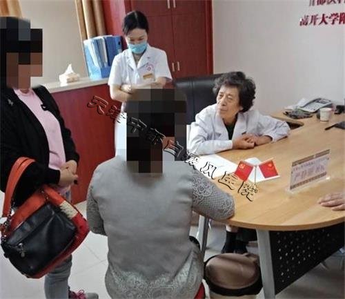 嚴靜麗教授